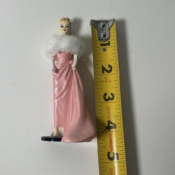 1996 Hallmark Enchanted Evening Barbie Christmas Tree Ornament 3rd in Series - Picture 3 of 3